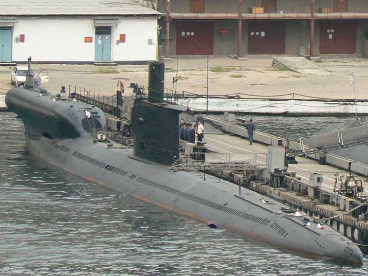 sevastopol-romeo-class-submarine-01.jpg