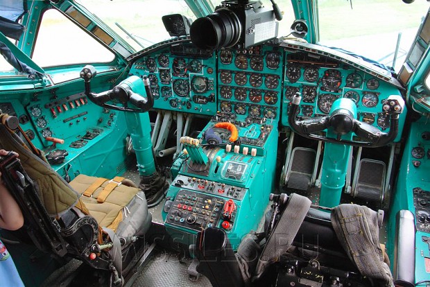 An-22inside.JPG