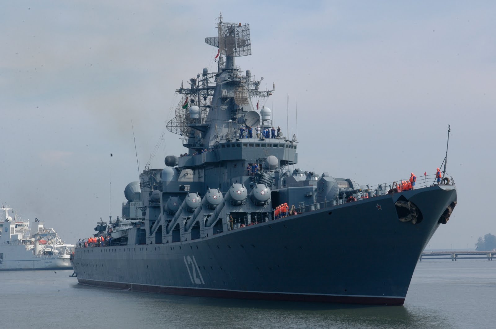 Russian+missile+cruiser+Moskva.JPG