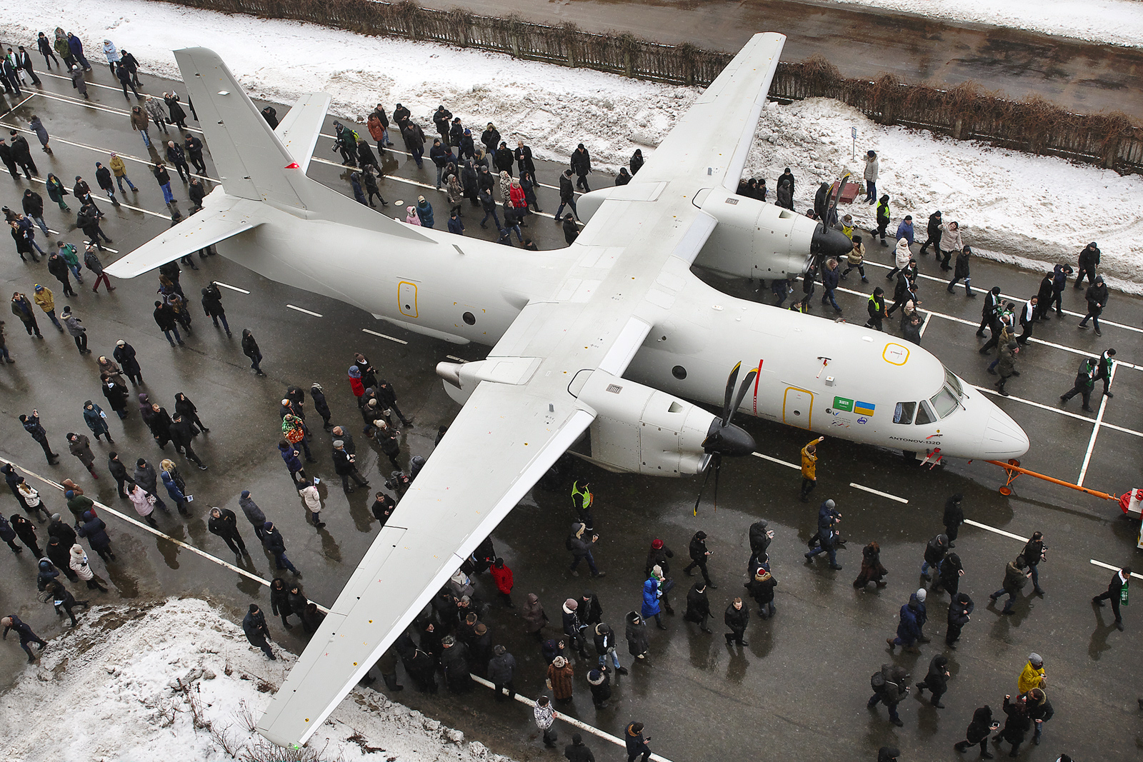 Overhead_view_of_the_Antonov_An-132D.jpg