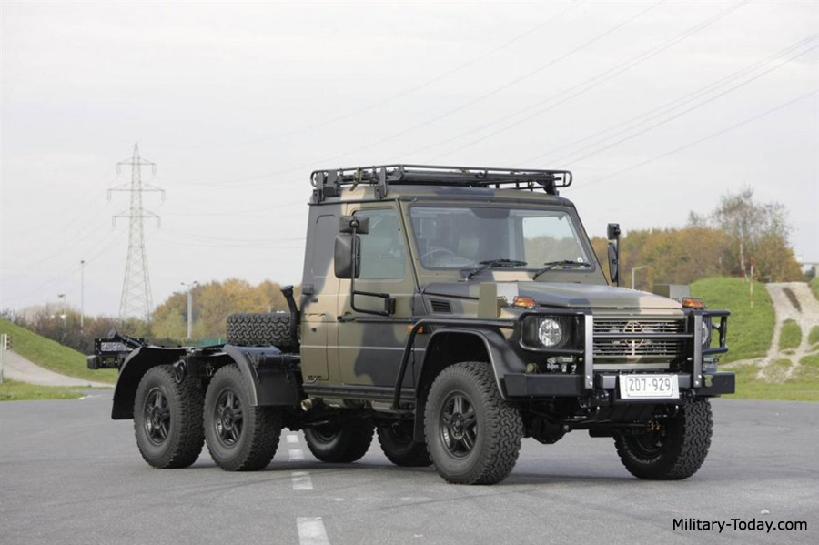 mercedes_g_class_6x6_l4.jpg