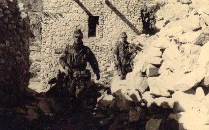 aures-descente-dans-un-village.jpg