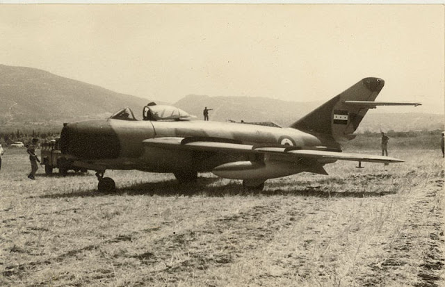 800px-Sirian-Mig-17.jpg