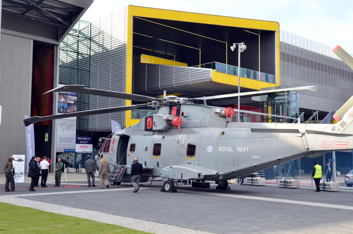 2014-DSEI-Event-External.jpg