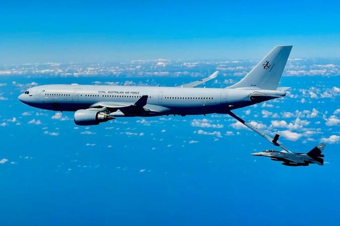 RAAF-KC-30A-tanker-refueling-an-Indonesian-F-16-fighter-jet.jpg