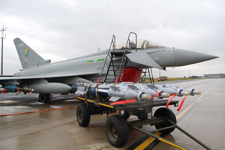 7-2013-4-paveway-iv.jpg