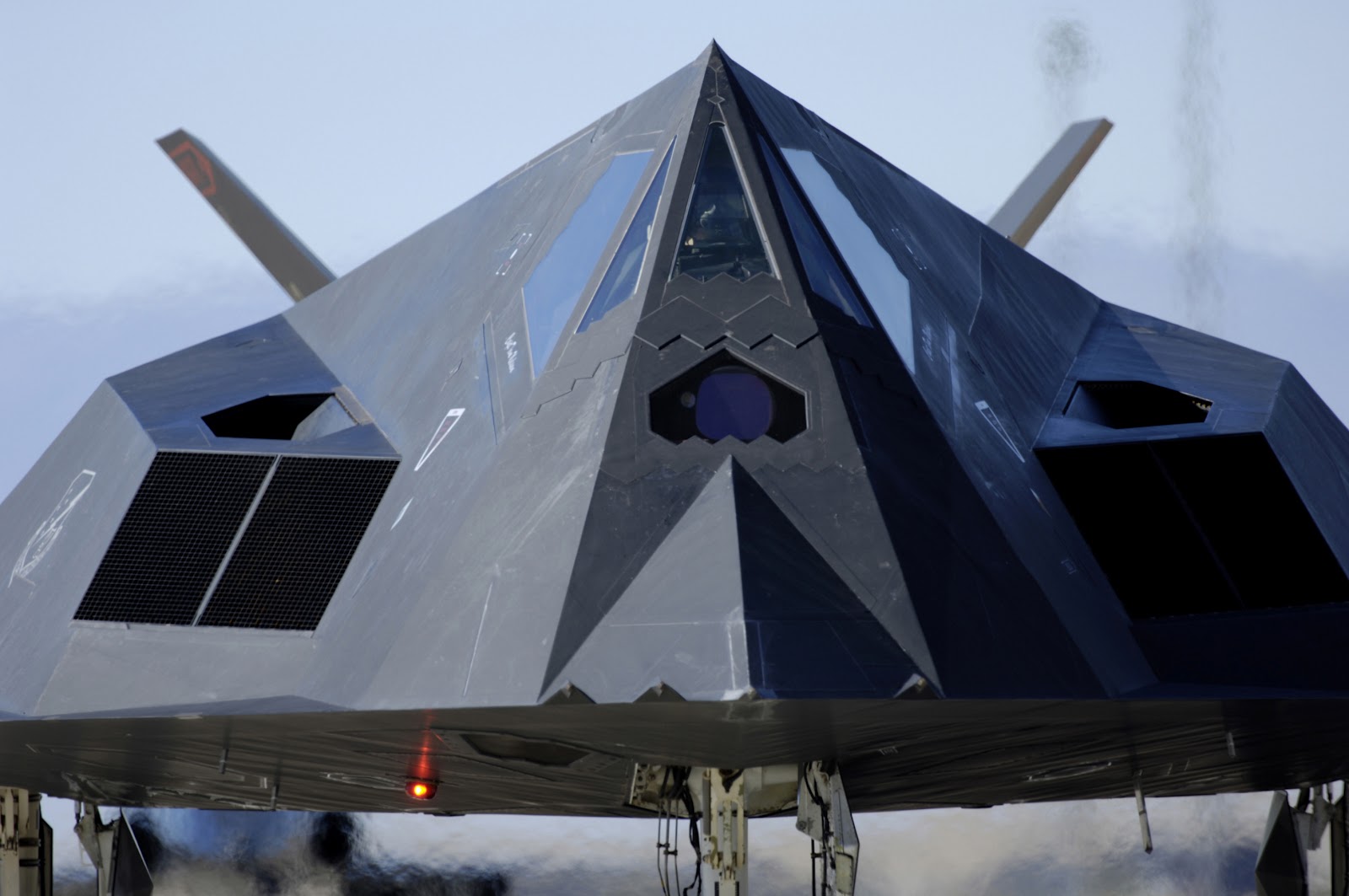 f117_nighthawk.jpg