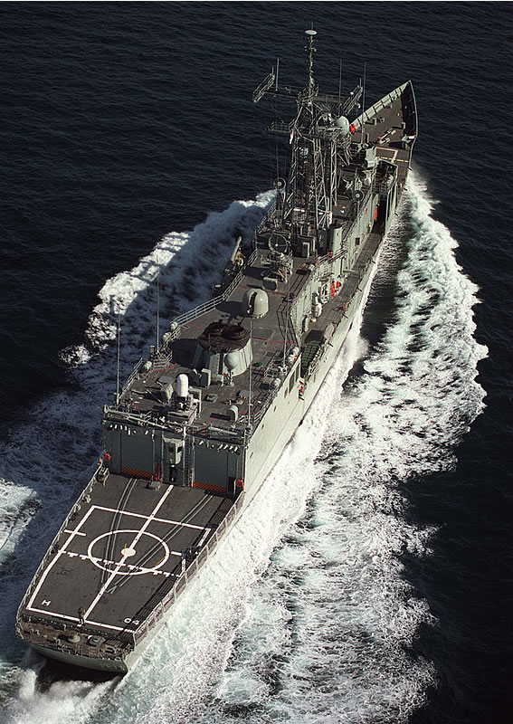 SHIP_FFG-7_HMAS_Darwin_lg.jpg