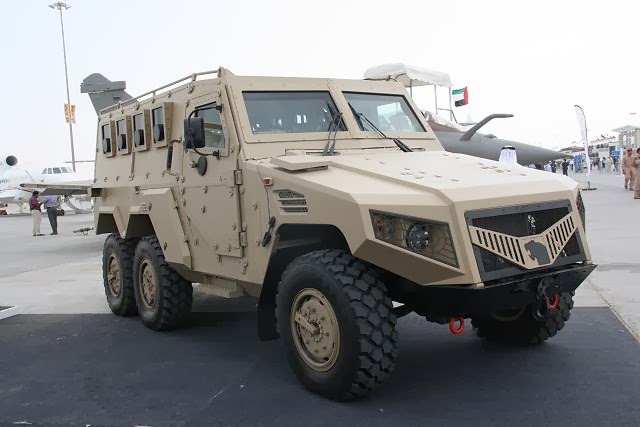 Nimr_6x6_APC_Dubai_Air_Show_2013_aviation_aerospace_defence_exhibition_United_Arab_Emirates_001.jpg