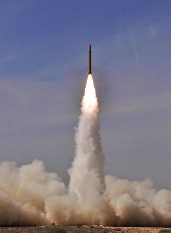 Pakistan%2BArmy%2BStrategic%2BForces%2BCommand%2Bconducted%2Ba%2Bsuccessful%2BTraining%2BLaunch%2Bof%2BIntermediate%2BRange%2BShaheen-II%2B(Hatf-VI)%2BBallistic%2BMissile%2B(4).jpg