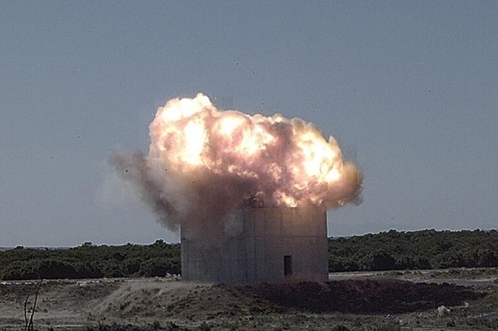 TAURUS+KEPD+350+is+a+German+Luftwaffe+air+force+Panavia+Tornado+Eurofighter+Typhoon+Swedish+air-launched+cruise+missile+South+African+Overberg+Test+Range+export+india+%25282%2529.jpg