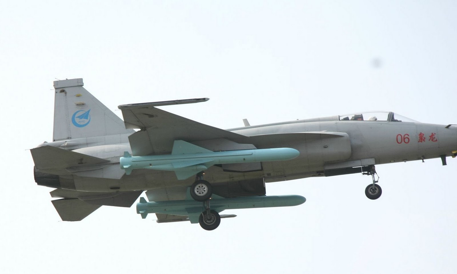 JF-17+Thunder+C-802A+Anti-Ship+cruise+missile+with+range+of+180+kilometers+255+c803+yj83+PLAAF+Navy+attack+operational+maritime+fighter+jet+pakistan+air+force+china+%25283%2529.jpg