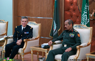 le-general-palomeros-en-visite-au-qatar-et-en-arabie-saoudite.jpg