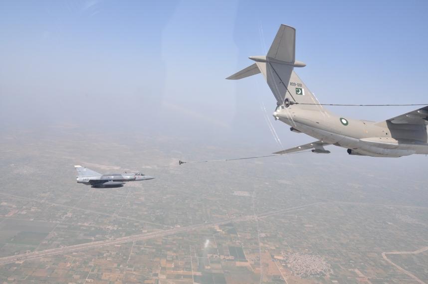 Pakistan+Air+Force+Receives+3rd+Il-78P+Midas+Multi-Role+Tanker+Transport+Aircraft+%25282%2529Mirage-III+Rose-I.jpg