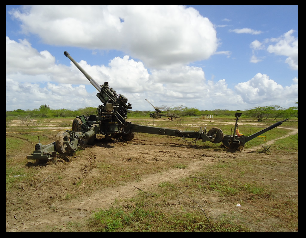bateria+de+155+mm.jpg