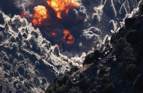 US-air-strikes-on-Tora-Bora-Afghanistan-2001.png