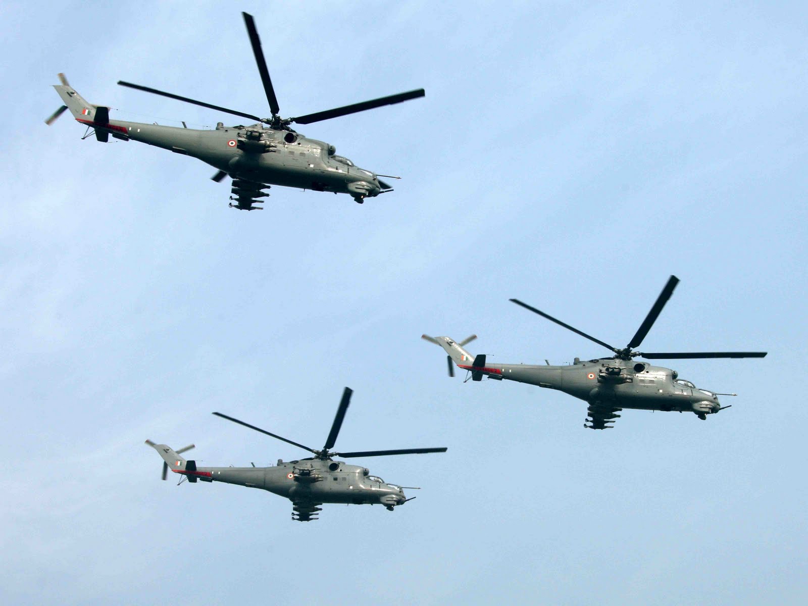 Mi-35%2Bflypast.jpg