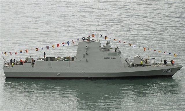 Fincantieri-Falaj_2_Ganthoot_UAE_Navy.jpg