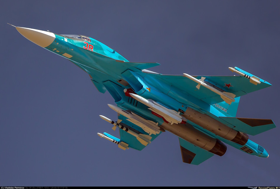 Russian%2BAir%2BForce%2BSukhoi%2BSu-34%2Bfighter%2B10.jpg