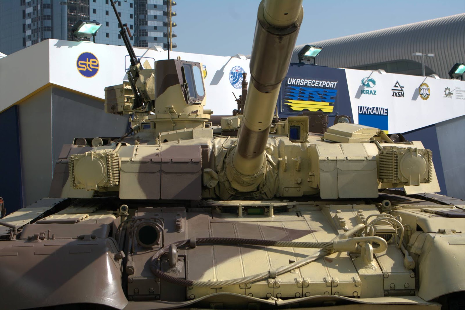 T-84+BM+Oplot_Ukraine_2+%281%29.jpg