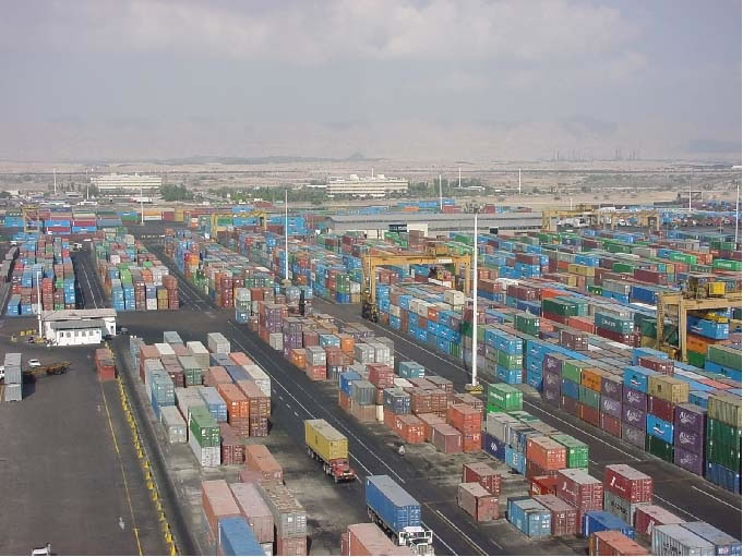 container+yard+Iran.jpg