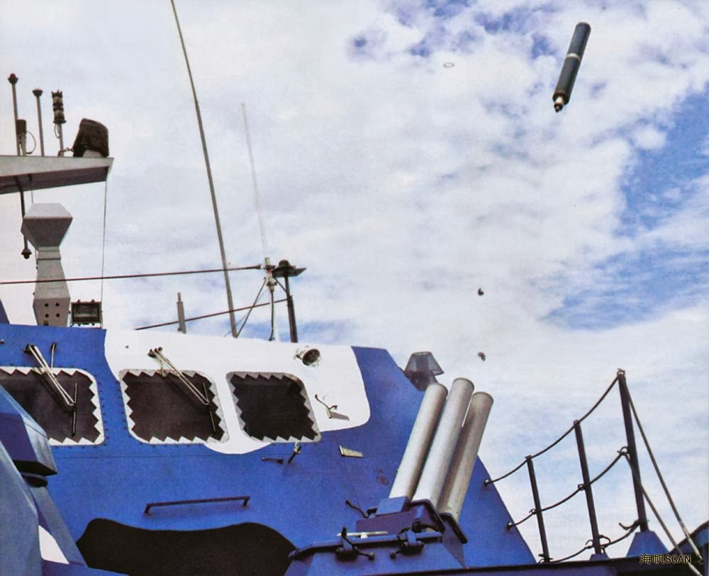 Type+022+%2528Houbei+Class%2529+Fast+Attack+Missile+Craft+PAKISTAN+NAVY+EXPORT+stealth+features+wave-piercing+catamaran+hulls+The+People%2527s+Liberation+Army+Navy+%2528PLAN+or+PLA+Navy%2529+export++8+YJ-83+anti-ship+missi+%252812%2529.jpg