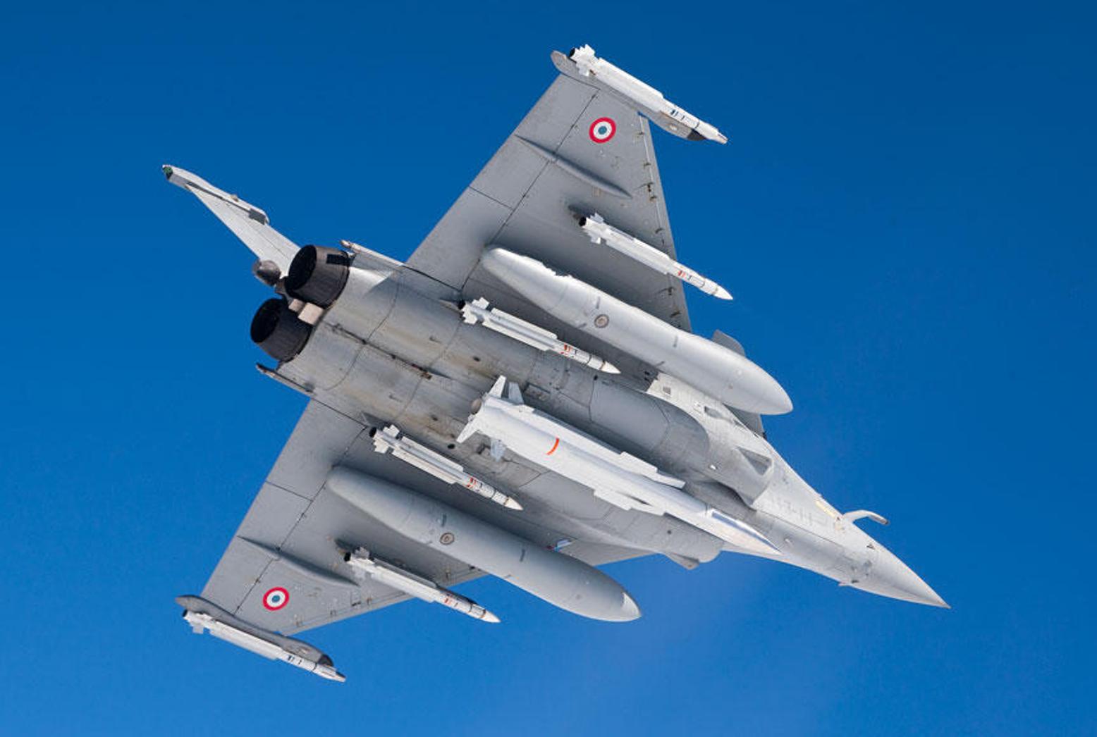 Air-Sol+Moyenne+Port%C3%A9e-Am%C3%A9lior%C3%A9+(ASMP-A)++French+air-launched+nuclear+missile+Dassault+Rafale+French+twin-engine+delta-wing+fighter+aircraft+(1).jpg