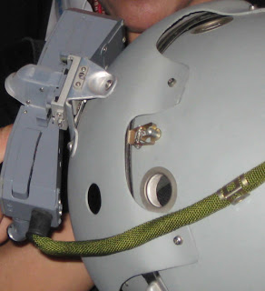 Helmet+aiming+device+supporting+the+use+of+the+next+cockpit+systems.jpg