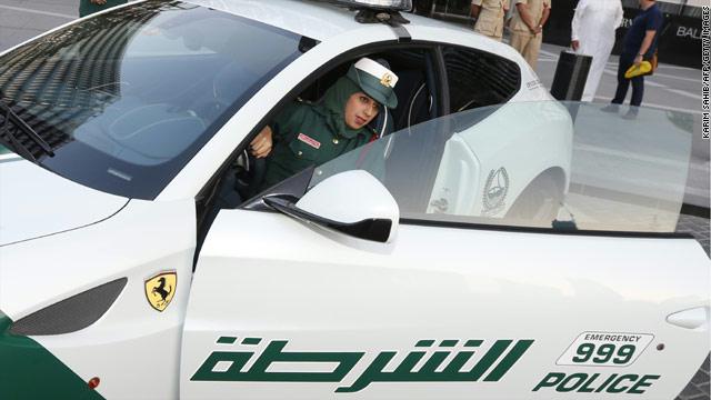 gal.dubai.police.ferrari.jpg_-1_-1.jpg