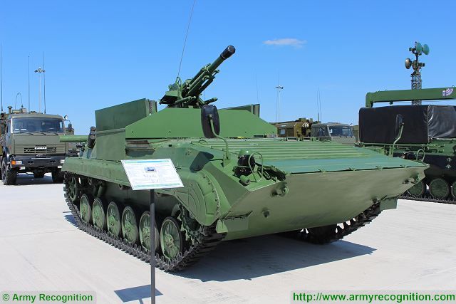 BMP-2B9_82mm_self-propelled_mortar_carrier_2B9_Vasilek_KADEX_2016_Astana_Kazakhstan_001.jpg