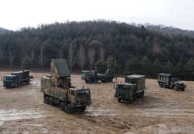 South_Korea_about_to_start_deployement_of_new_Cheongung_M_SAM_air_defense_missile_system_640_001.jpg