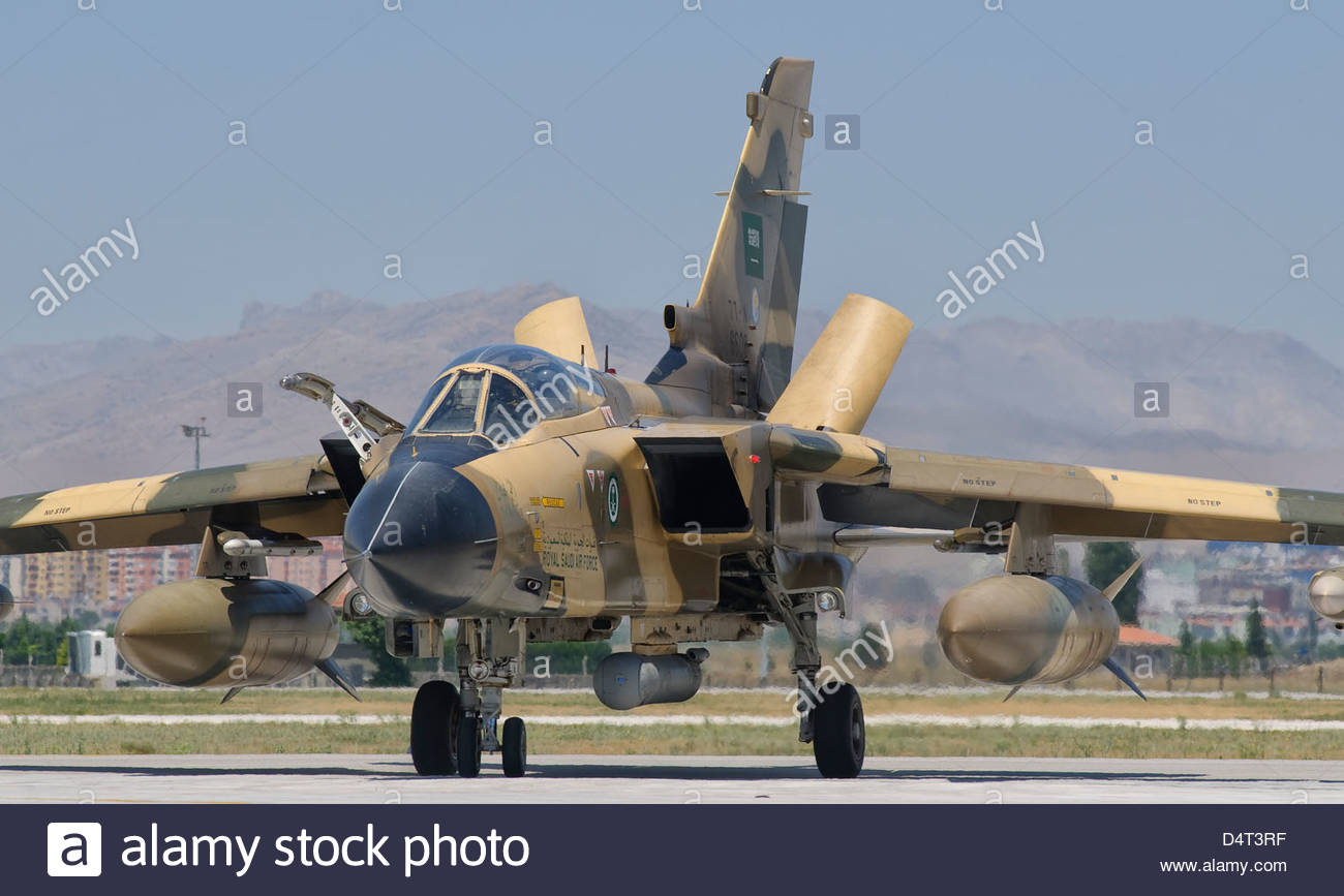 a-panavia-tornado-ids-of-the-royal-saudi-air-force-during-exercise-D4T3RF.jpg