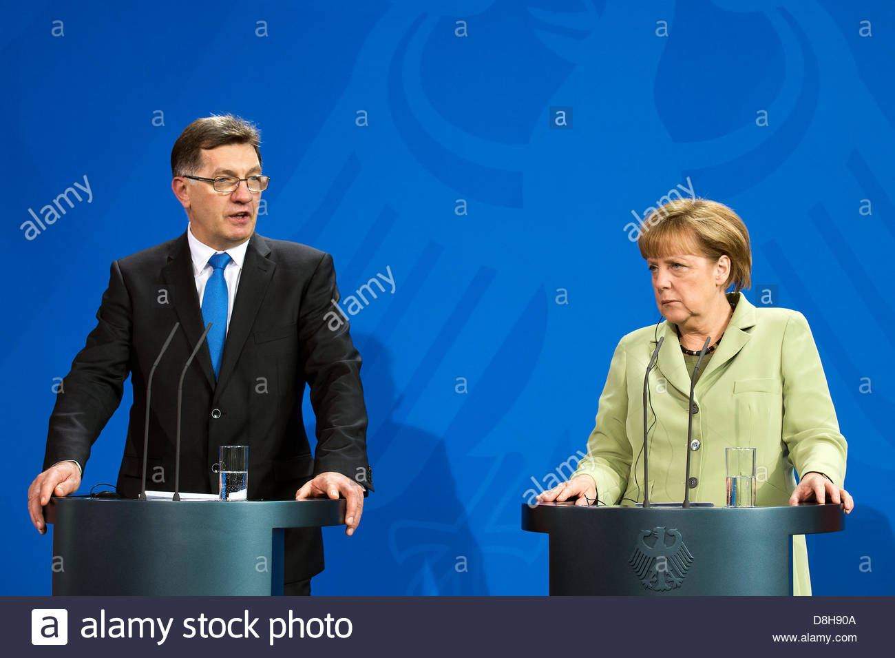 berlin-germany-29th-may-2013-press-conference-under-the-direction-D8H90A.jpg