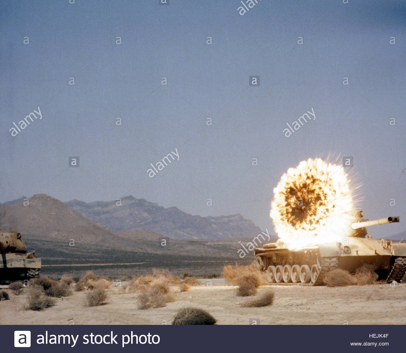 a-copperhead-laser-guided-anti-tank-missile-fired-from-a-towed-m-198-HEJK4F.jpg