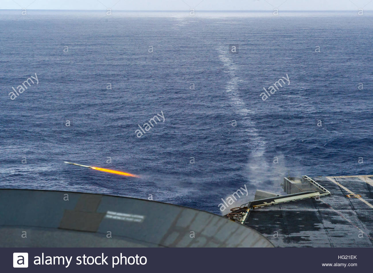 a-rim-116-rolling-airframe-missile-launches-from-the-aircraft-carrier-HG21EK.jpg