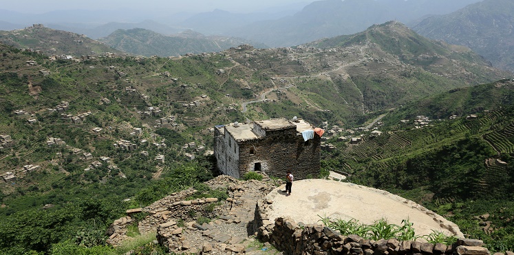 2016-09-12T124156Z_241390804_S1BEUAWKCIAA_RTRMADP_3_YEMEN-SECURITY-VILLAGE.jpg