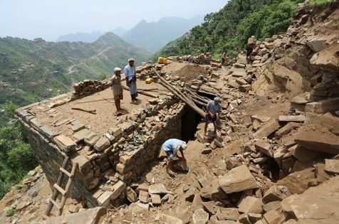2016-09-12T124338Z_1930581559_S1BEUAWKGGAA_RTRMADP_3_YEMEN-SECURITY-VILLAGE-476x315.jpg