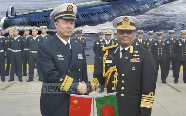 01_Submarine_Nizamuddin_Liu+Zizhu_141116_0001.jpg