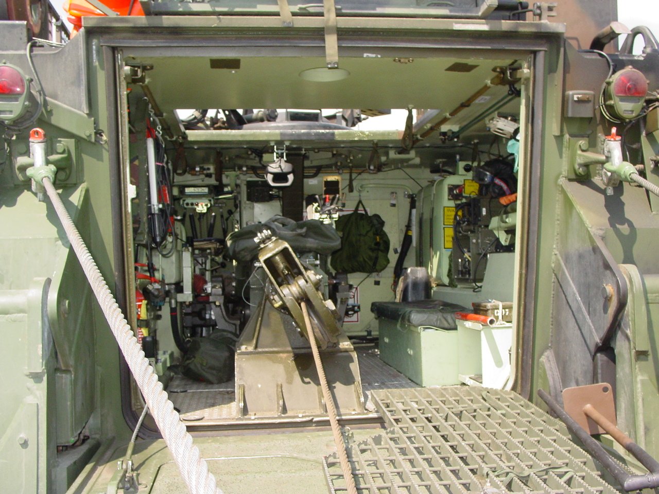ypr-806a1_recovery_2_of_4.jpg