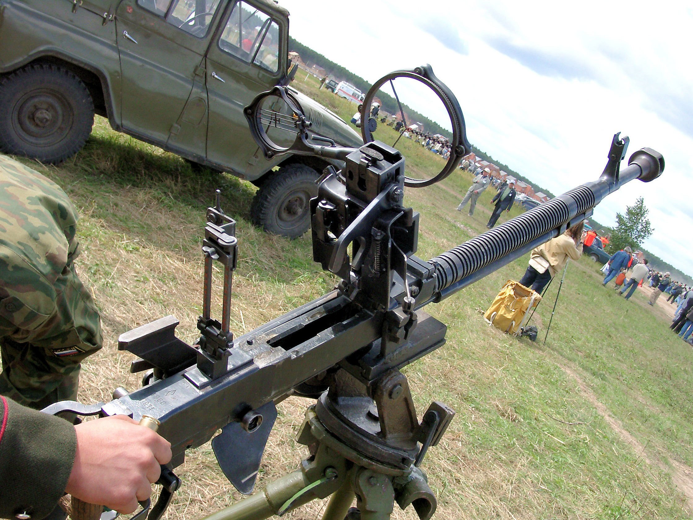 عيار 50 Vs دوشكا Defense Arab المنتدى العربي للدفاع والتسليح