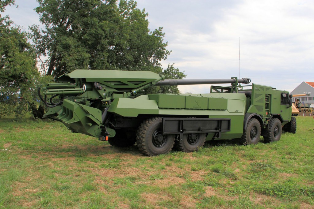 Caesar-8x8-Nexter-rear-EHB-Roanne-4-Sept-2015-IMG_5882-1024x683.jpg