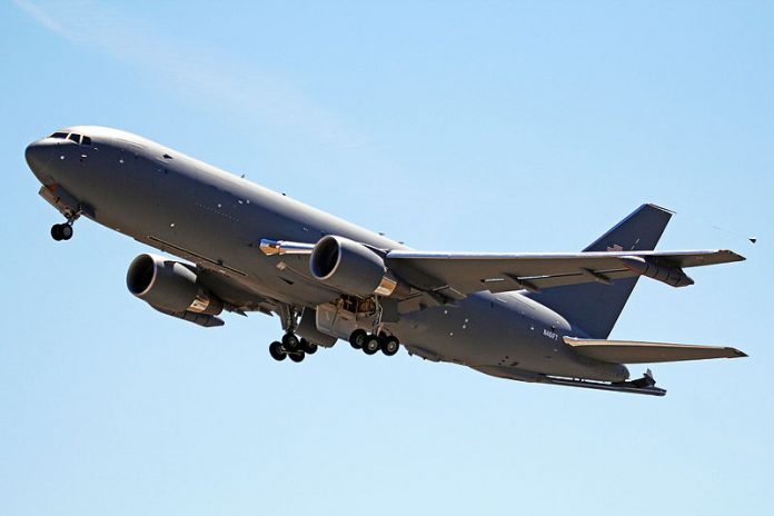 N461FT_4_Boeing_767-2C2LK-KC-46A_Boeing_Aircraft_Co_USAF_PAE_29JUL15-696x464.jpg