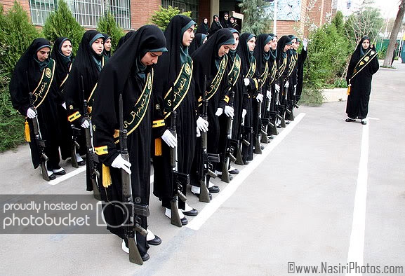 military_woman_iran_police_000005jpg-1.jpg