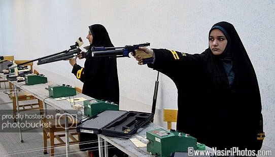 military_woman_iran_police_000007jpg.jpg