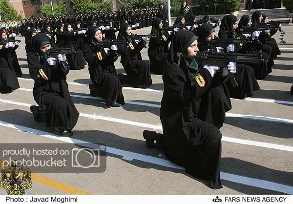 military_woman_iran_police_000058jpg.jpg