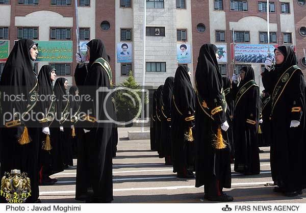 military_woman_iran_police_000064jpg.jpg