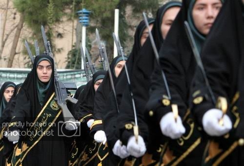 military_woman_iran_police_000134jpg.jpg