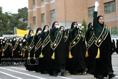 military_woman_iran_police_000153jpg.jpg