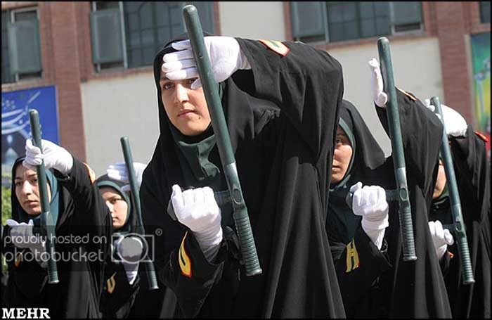 military_woman_iran_police_000171jpg.jpg