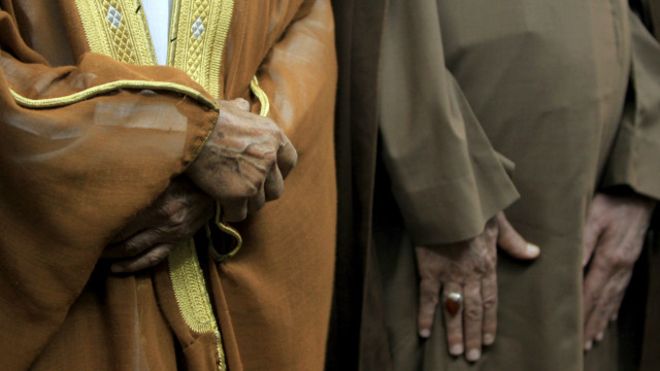 131112123551_sunni_shia_640x360_afp_nocredit.jpg